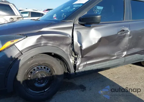 2019 Nissan Kicks S из США, поврежденный, VIN 3N1CP5CU5KL563476